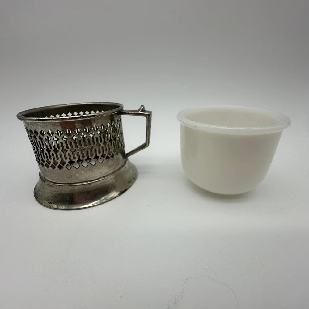 Unbranded vintage shaving